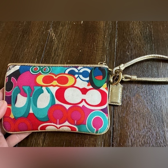 Coach poppy wristlet - Picture 4 of 15
